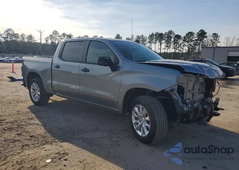 2025 Chevrolet Silverado K1500 Custom z USA, uszkodzony, nr VIN 1GCPKBEKXSZ330421